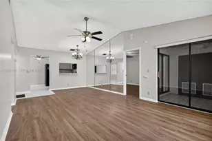 7626 Tahiti Ln, Lake Worth, FL 33467 - Photo 7