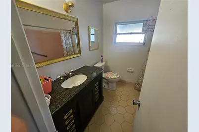 3591 NW 23rd Ct, Lauderdale Lakes, FL 33311 - Photo 7