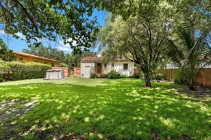 640 Cardinal St, Miami Springs, FL 33166 - Photo 7