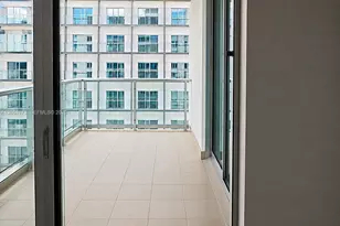 300 S Biscayne Blvd, Miami, FL 33131 - Photo 9
