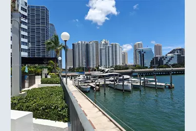 999 Brickell Bay Dr #1904, Miami, FL 33131 - Photo 11