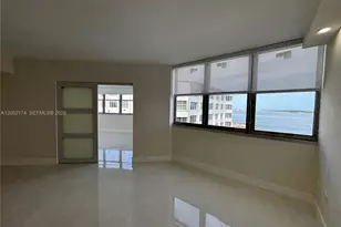 999 Brickell Bay Dr, Miami, FL 33131 - Photo 17