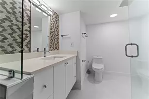 7135 Collins Ave, Miami Beach, FL 33141 - Photo 21
