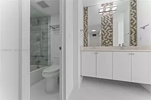 7135 Collins Ave, Miami Beach, FL 33141 - Photo 33