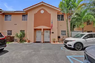 2359 W 74th St, Hialeah, FL 33016 - Photo 9