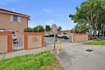 2359 W 74th St #1-104, Hialeah, FL 33016 - Photo 5
