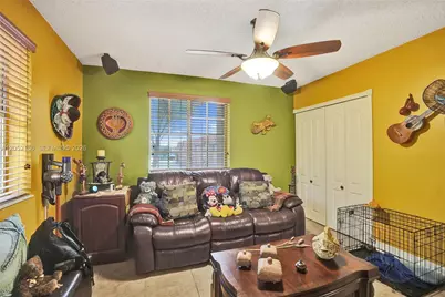 2359 W 74th St #1-104, Hialeah, FL 33016 - Photo 23