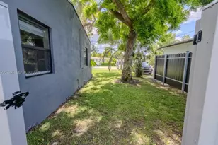 1120 S 28th Ave, Hollywood, FL 33020 - Photo 31