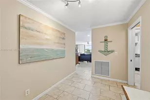 801 Palm Trail, Delray Beach, FL 33483 - Photo 5