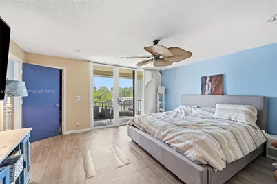 801 Palm Trl #10, Delray Beach, FL 33483 - Photo 23