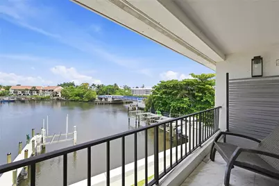 801 Palm Trl #10, Delray Beach, FL 33483 - Photo 19