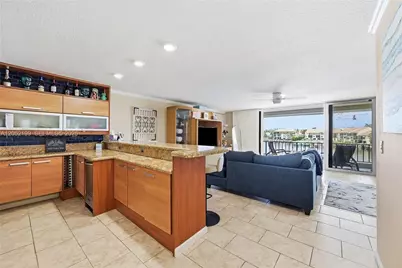 801 Palm Trl #10, Delray Beach, FL 33483 - Photo 7