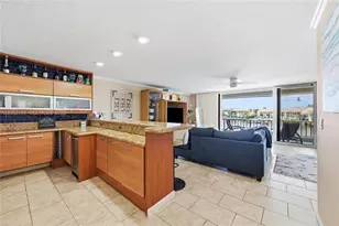 801 Palm Trail, Delray Beach, FL 33483 - Photo 7