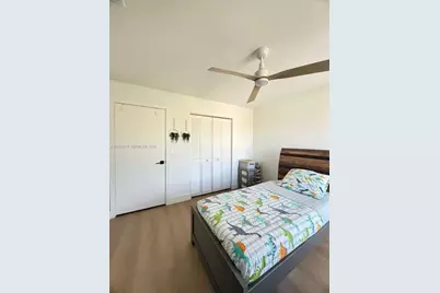 1920 NW 182nd Ter, Pembroke Pines, FL 33029 - Photo 17