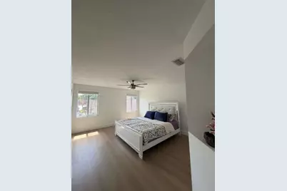 1920 NW 182nd Ter, Pembroke Pines, FL 33029 - Photo 19