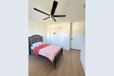 1920 NW 182nd Ter, Pembroke Pines, FL 33029 - Photo 21