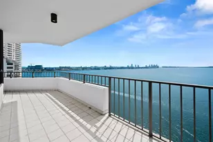520 Brickell Key Dr, Miami, FL 33131 - Photo 3