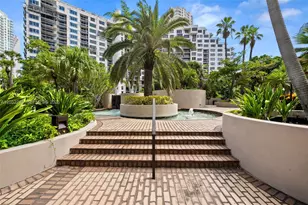 520 Brickell Key Dr, Miami, FL 33131 - Photo 39
