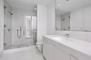 17975 Collins Ave, Sunny Isles Beach, FL 33160 - Photo 27