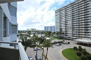 1985 S Ocean Dr, Hallandale Beach, FL 33009 - Photo 17