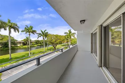 7900 Camino Cr #303, Miami, FL 33143 - Photo 1