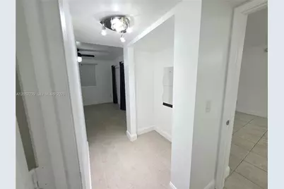2620 S University Dr #111, Davie, FL 33328 - Photo 11