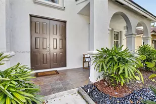 1311 Croton Ct, Weston, FL 33327 - Photo 7