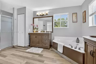 1311 Croton Ct, Weston, FL 33327 - Photo 33