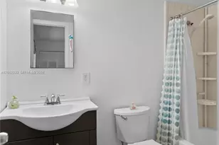 609 NE 6th Ct, Boynton Beach, FL 33435 - Photo 25