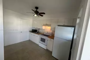609 NE 6th Ct, Boynton Beach, FL 33435 - Photo 3