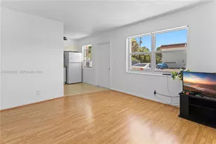 609 NE 6th Ct, Boynton Beach, FL 33435 - Photo 9