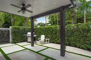 2484 SW 25th St, Miami, FL 33133 - Photo 39
