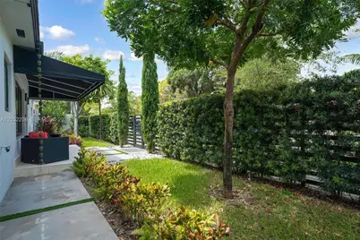 2484 SW 25th St, Miami, FL 33133 - Photo 49