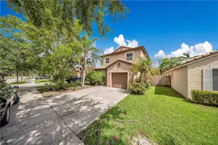 2019 SE 13th St, Homestead, FL 33035 - Photo 3