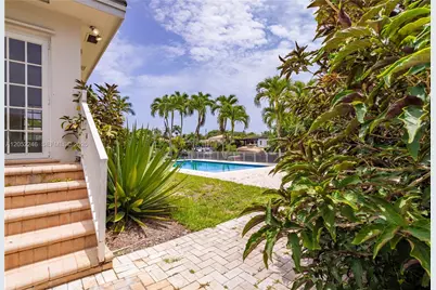740 Jeronimo Dr, Coral Gables, FL 33146 - Photo 7
