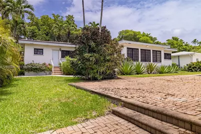 740 Jeronimo Dr, Coral Gables, FL 33146 - Photo 5