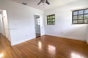740 Jeronimo Dr, Coral Gables, FL 33146 - Photo 9
