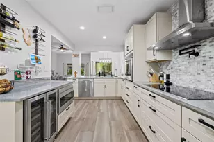 5285 Monterey Cir, Delray Beach, FL 33484 - Photo 9