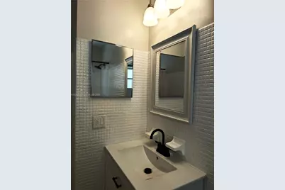 888 SW 62nd Ave, North Lauderdale, FL 33068 - Photo 5