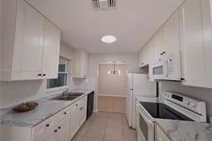 888 SW 62nd Ave, North Lauderdale, FL 33068 - Photo 11