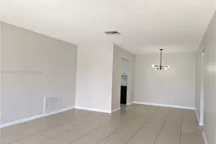 888 SW 62nd Ave, North Lauderdale, FL 33068 - Photo 7
