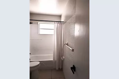 888 SW 62nd Ave, North Lauderdale, FL 33068 - Photo 17