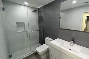 240 SE 7th St, Dania Beach, FL 33004 - Photo 9