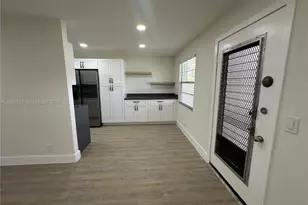 13255 SW 7th Ct, Pembroke Pines, FL 33027 - Photo 41