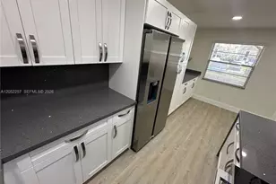 13255 SW 7th Ct, Pembroke Pines, FL 33027 - Photo 45