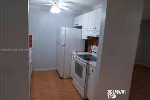 13300 SW 1st St, Pembroke Pines, FL 33027 - Photo 5