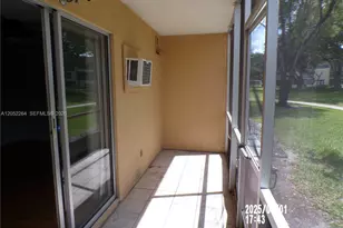 13300 SW 1st St, Pembroke Pines, FL 33027 - Photo 11