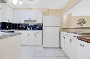 16420 NE 5th Ave, Miami, FL 33162 - Photo 5