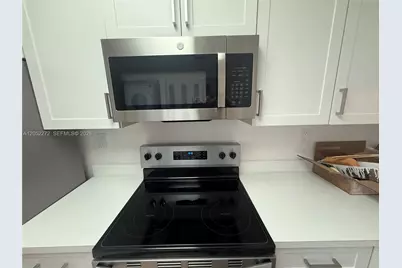 3553 Magellan Cir #317-1, Aventura, FL 33180 - Photo 7