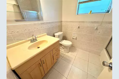 8220 NW 15th St, Pembroke Pines, FL 33024 - Photo 13